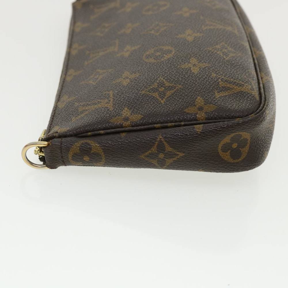 LOUIS VUITTON Pochette accessoires Clutch Bag - Picture 10 of 16